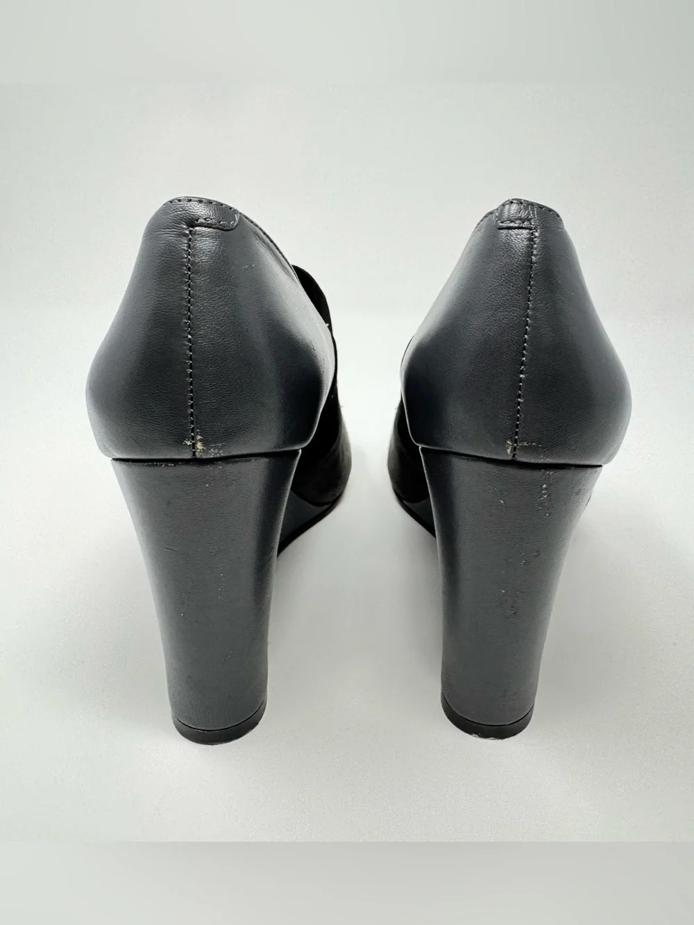 Karl Lagerfeld Darci Wedge Peep-Toe Ankle Booties in Gray & Black Size 7